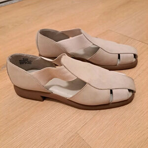 Mootsies Tootsies Suede Leather Cream Stretch Elastic Cute Sandal Shoe Size 8.5m